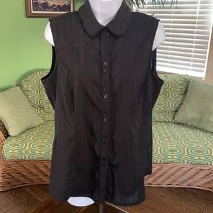 Black sleeveless blouse stretchy material
